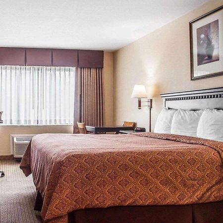 Econo Lodge Elmira-Corning Fisherville Екстериор снимка