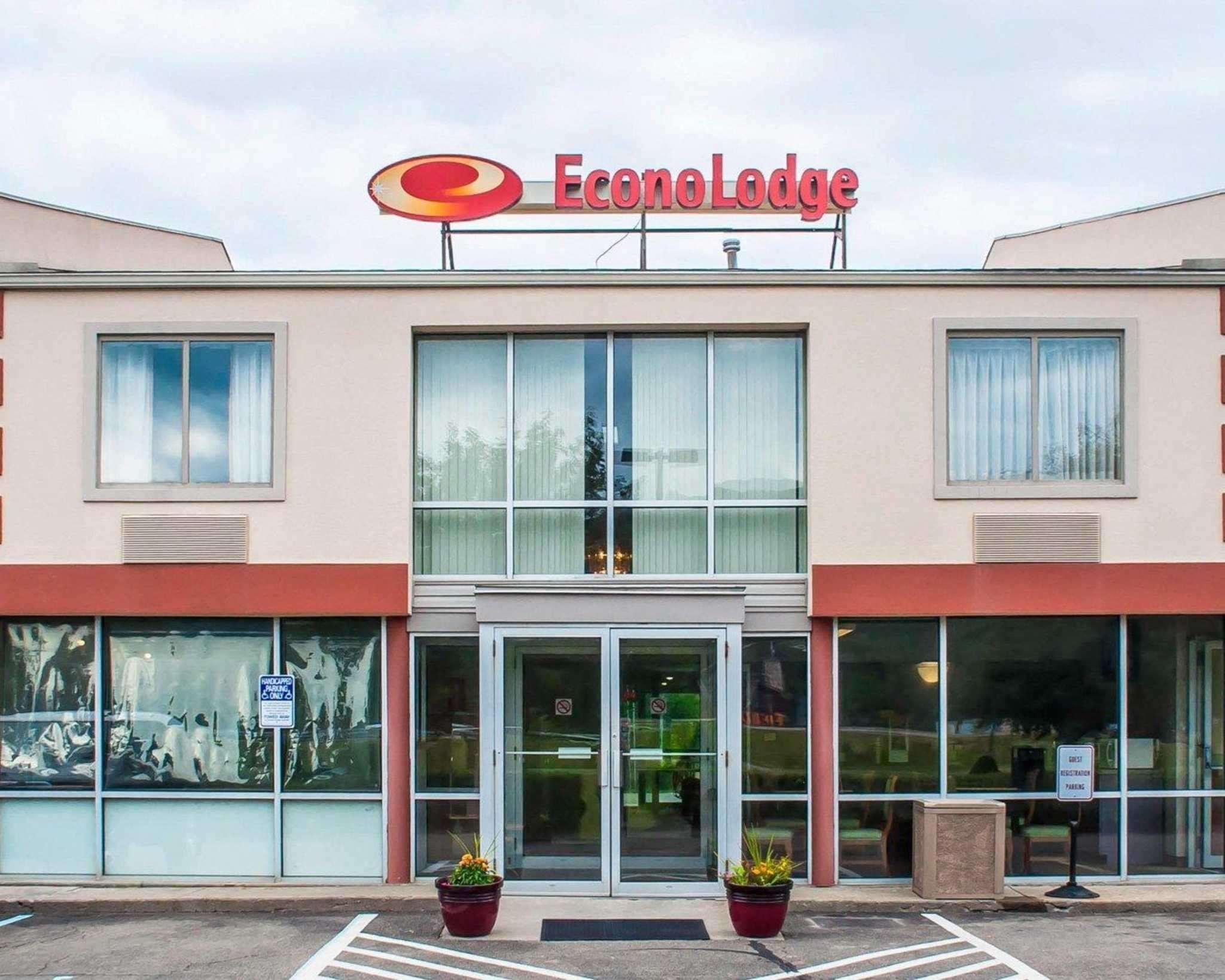 Econo Lodge Elmira-Corning Fisherville Екстериор снимка
