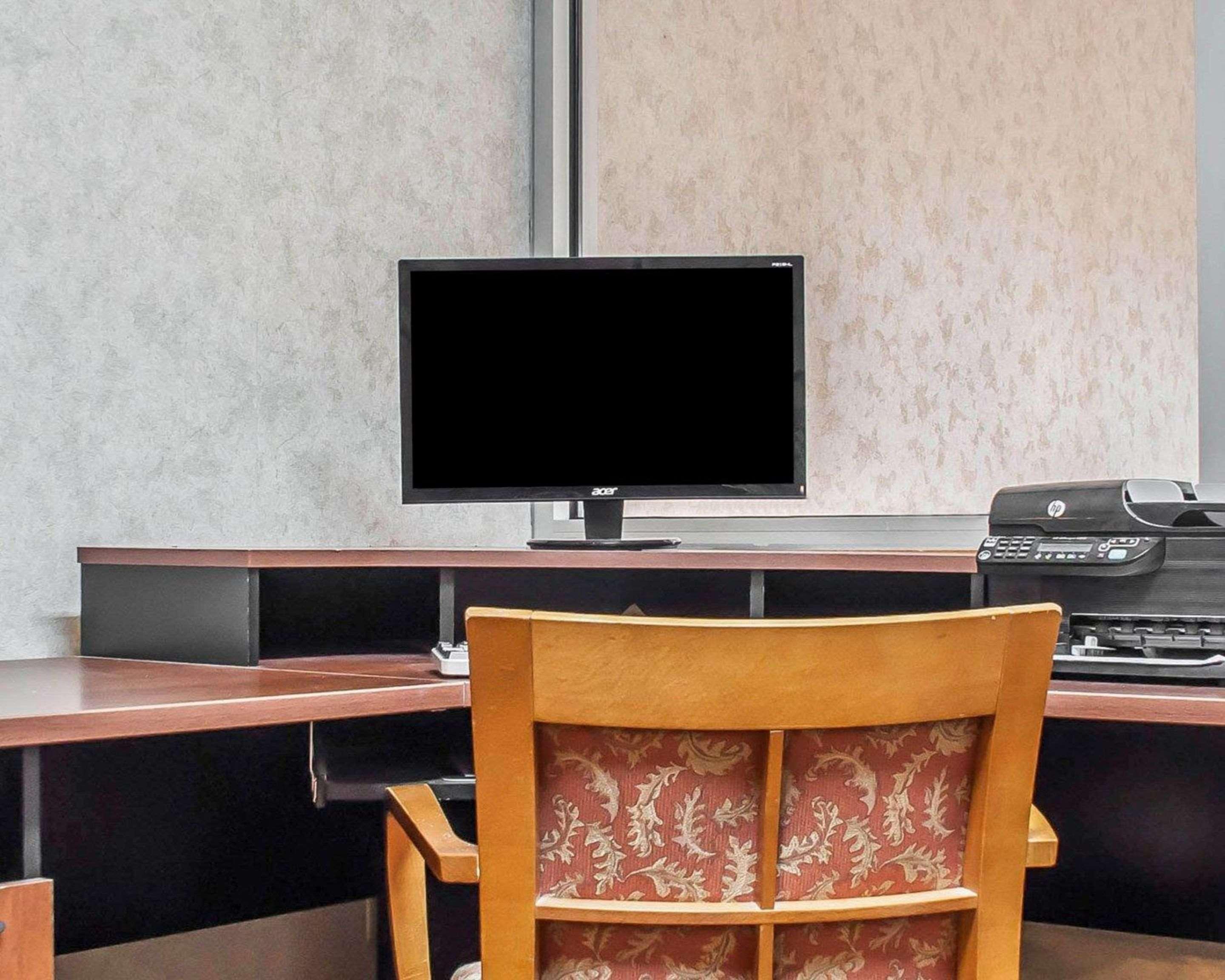 Econo Lodge Elmira-Corning Fisherville Екстериор снимка
