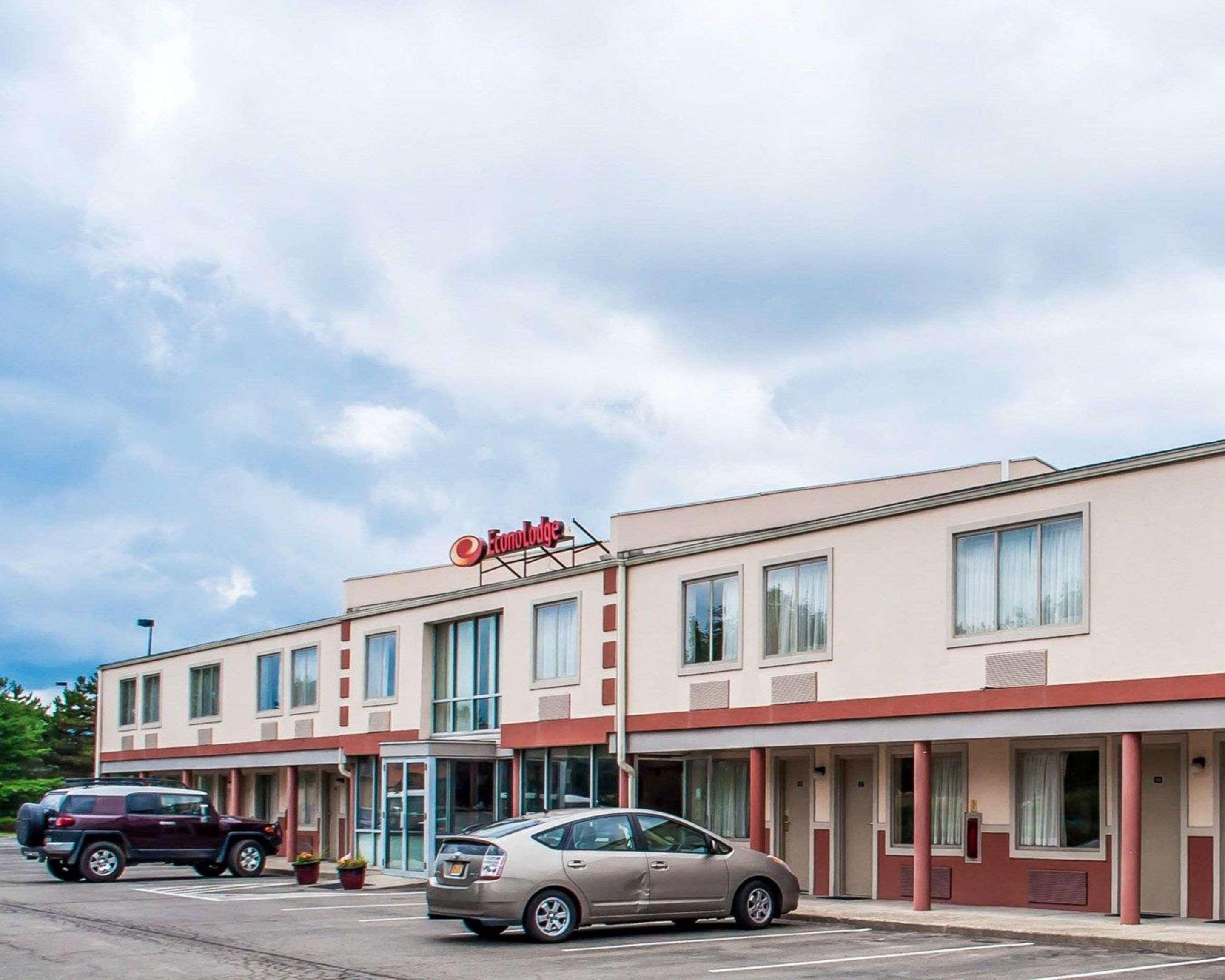 Econo Lodge Elmira-Corning Fisherville Екстериор снимка
