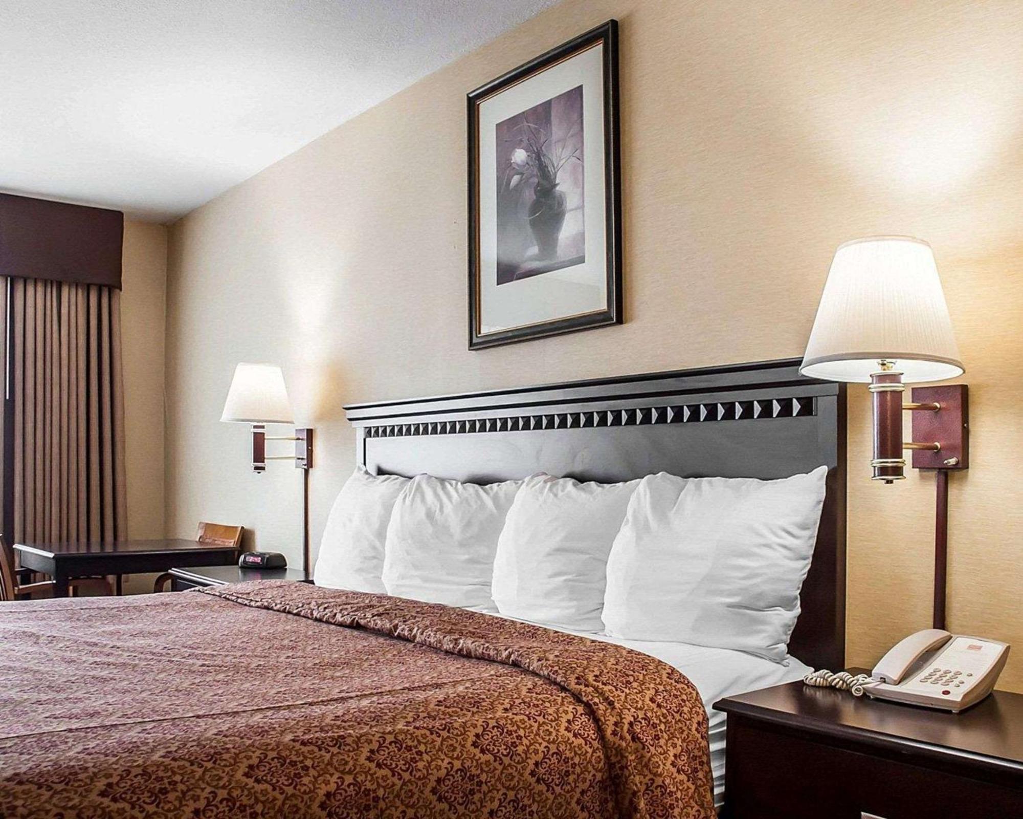 Econo Lodge Elmira-Corning Fisherville Екстериор снимка
