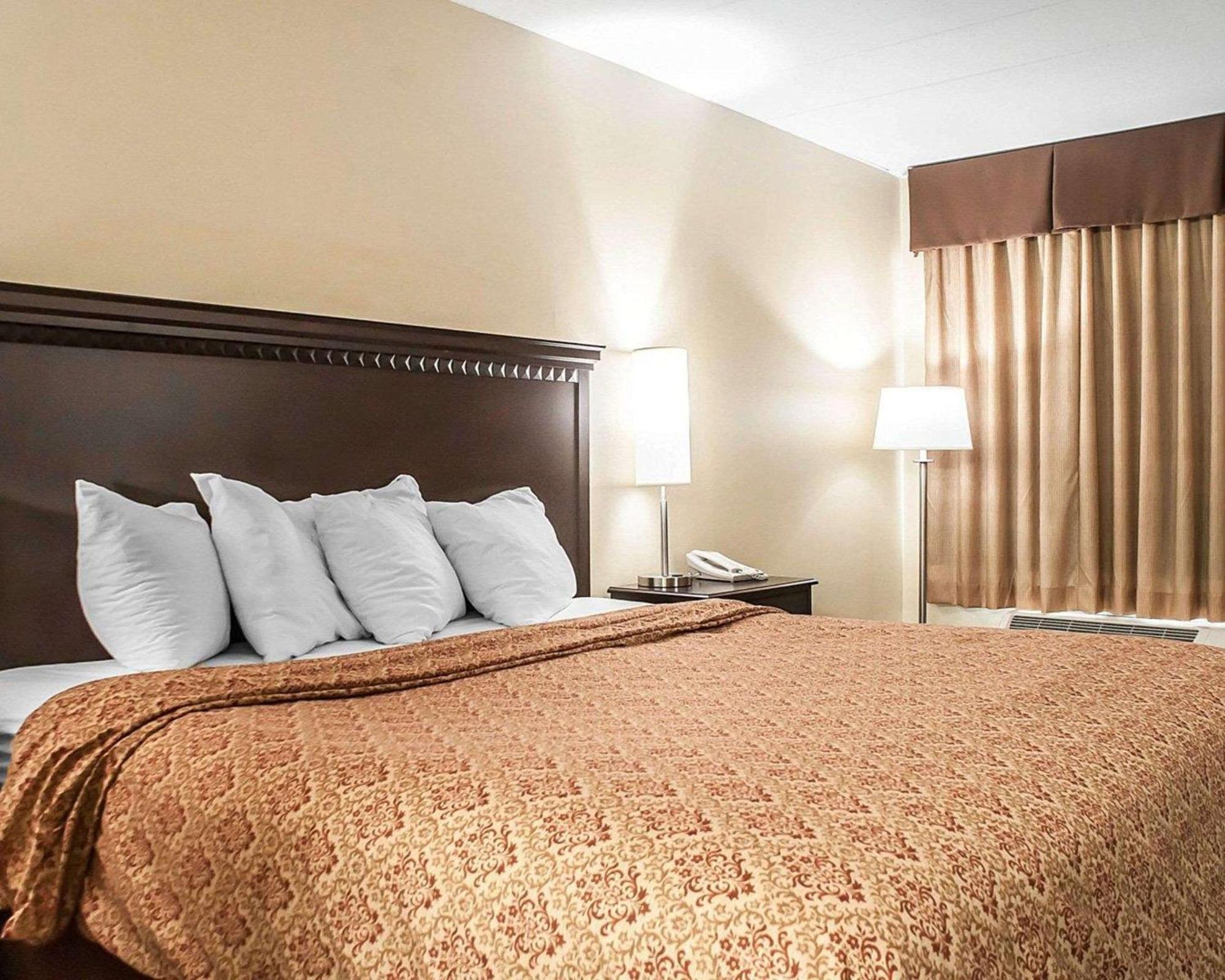 Econo Lodge Elmira-Corning Fisherville Екстериор снимка