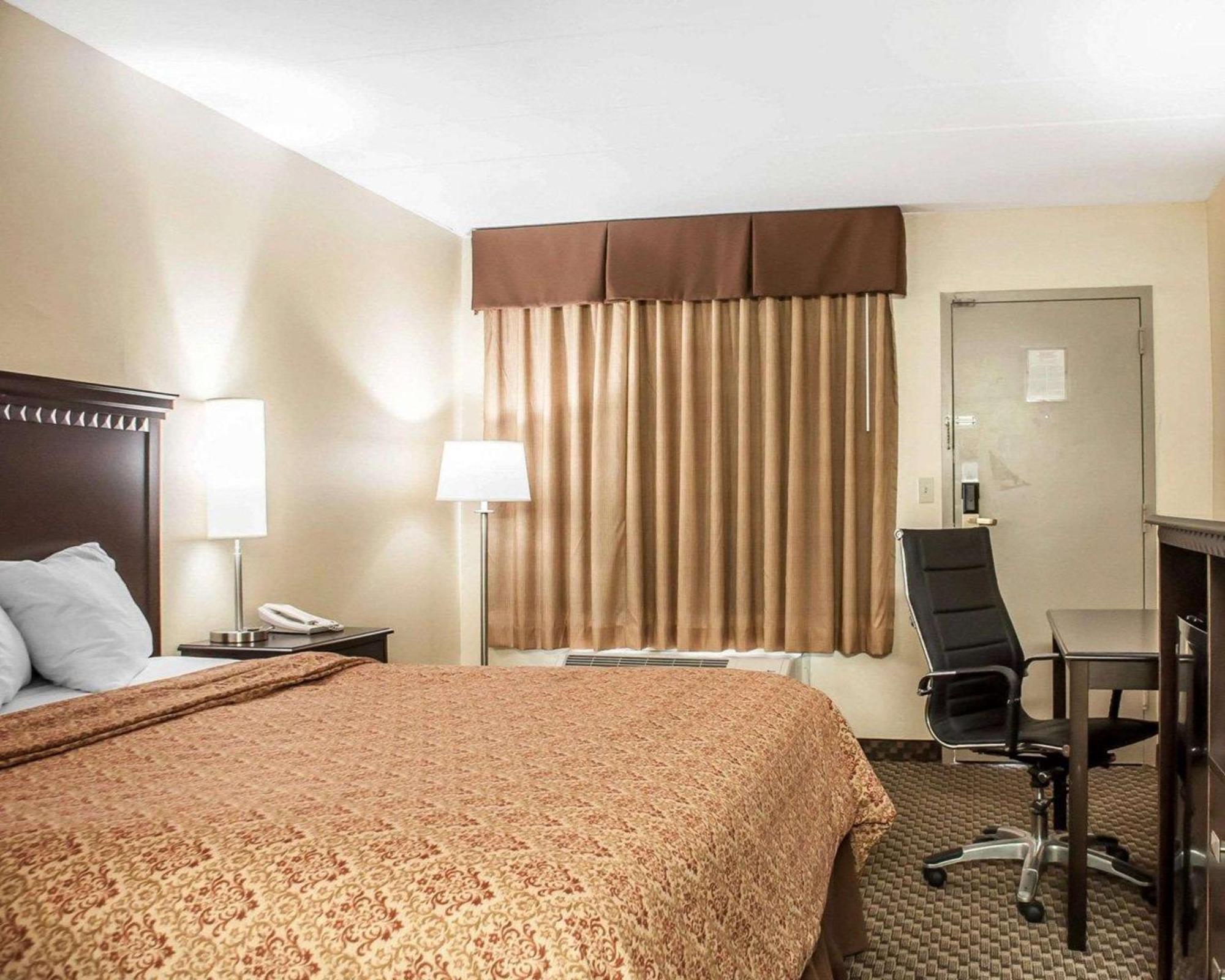 Econo Lodge Elmira-Corning Fisherville Екстериор снимка
