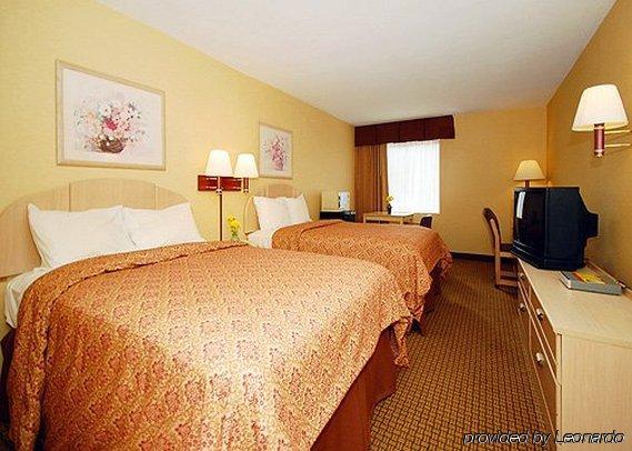 Econo Lodge Elmira-Corning Fisherville Стая снимка