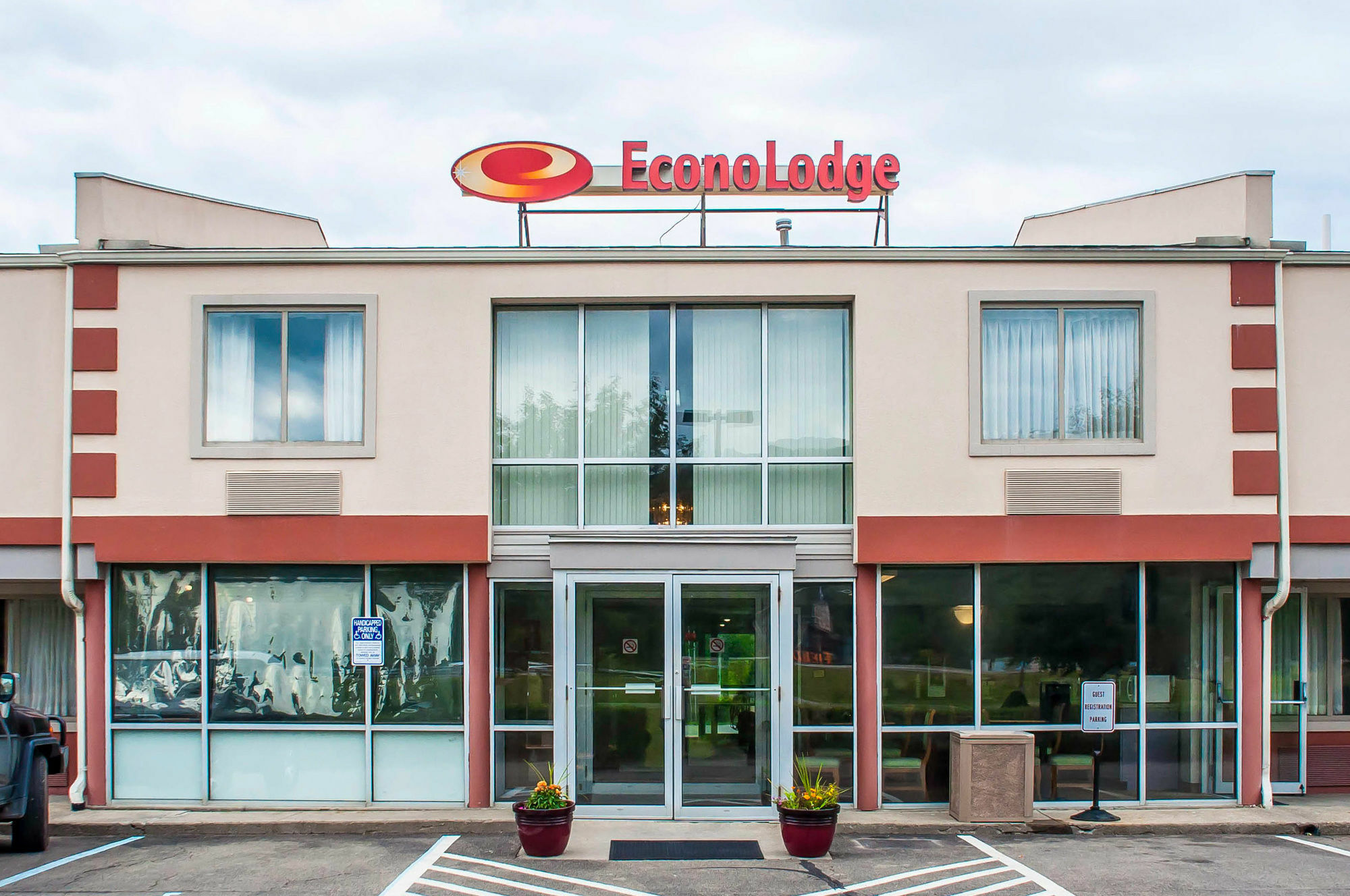 Econo Lodge Elmira-Corning Fisherville Екстериор снимка